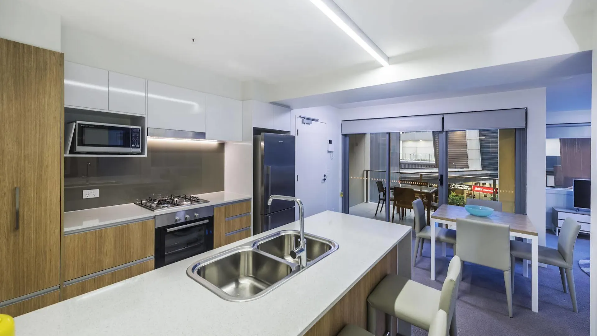 Link Portside Wharf Apartment Hotel Brisbane